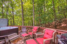 Deep Gap Cabin | Bear Point Cabin-Powder Horn,Deep Gap - Hot Tub!