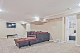 Marietta House | East Cobb-BASEMENT Apartment King/Wifi/TV/Private