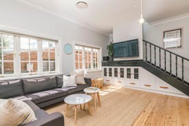 Orange House | The Home. Orange l Federation luxury l Sleeps 12