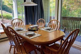 Warren Apartment | Snow Creek 56 * Ski On/Off Condo at Sugarbush!