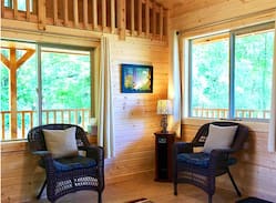 Viroqua House | Eagle's Nest Cabin at Earthology Retreat Center