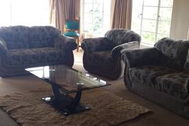 Nyanga House | Nyanga Guest House, Inyangani Mountain full view