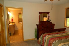 Rhinelander Cabin | Sunset Bay Hideaway