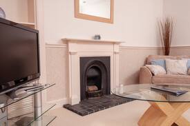 Broughty Ferry Cabin | King's Cottage - Fantastic 2 bed cottage in Broughty Ferry Dundee.