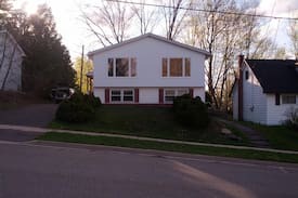 Fredericton House | Close to Universities and Downtown