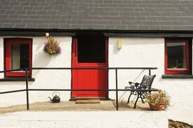 Tinahely Cabin | Derryview Farm Cottage