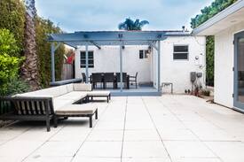 Venice House | Walk to Venice, Abbott Kinney, Beach & Restaurants
