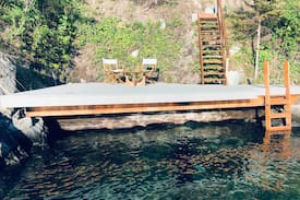 Ardenvoir Cabin | Chelan Waterfront Off-Grid Cabin. 18+ and 4WD Req.