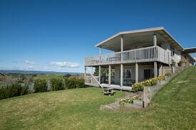 Ruakaka House | Twilight Accommodation Bream Bay
