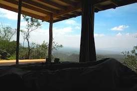 Kiserian Cabin | The Cave - Romantic Getaway on Champagne Ridge