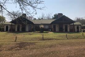 White River Apartment | Unit 12, Greenway Woods, self catering 3 bedrooms