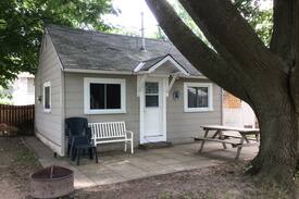 Port Elgin Cabin | Huronview Cottages - Cottage #1 - 2-bedrooms