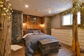 Wasaga Beach House | The Boathouse and the Boat Bow