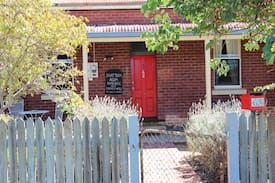 Narrogin Cabin | Historic Fairway lane short term accomodation.
