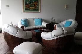 Salinas Apartment | AMPLIO DEPARTAMENTO ZONA SAN LORENZO-SALINAS