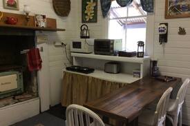 Ravensdale Cabin | Charlies Cottage in Yarramalong