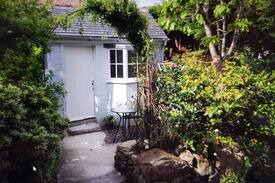 Mousehole House | Tiny House Annexe - charming rental in Mousehole