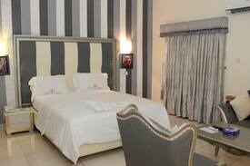 Calabar House | Calabar Harbour Resort & Spa - Gold Room