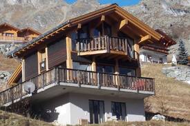 Wiler Villa | Modernes Chalet für 8 P. mit grandiosem Bergblick