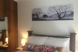 Lyneham Apartment | Entire 2 bedroom apartment in Lyneham Canberra ACT