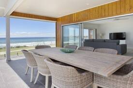 Warilla Apartment | AURA - On Warilla Beach
