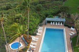 Fort Pierce Shores Apartment | Barclay Beach Club
