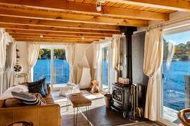 Newbury Cabin | Lake Sunapee Overwater Cottage