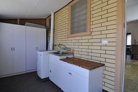Semaphore House | Semaphore-The Shack: Pet Friendly House near Beach