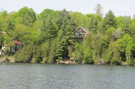 Val-des-Monts House | Luxury waterfront 40 mins from Ottawa