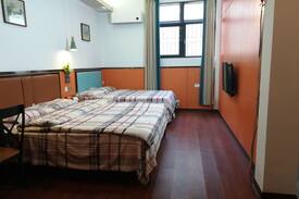 Xiangqiao Qu Apartment | 潮州牌坊街智慧自助公寓､古城景区中心地带,广济桥､大小景点步行快达,适合家庭团队,入住8一10人