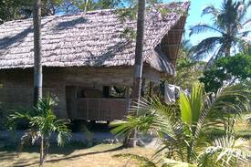 Siaton House | Peaceful Seaside Cabin, Tambobo Bay