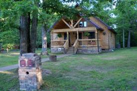 Berea Cabin | THE WILDCAT CABIN