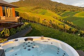 Raglan House | Silvereye - Coastal Sanctuary Raglan