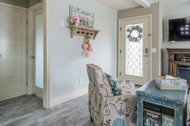 Lodge Hill House | Wine Down Cottage by the Sea