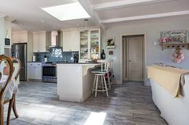 Lodge Hill House | Wine Down Cottage by the Sea