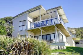 Blueys Beach House | ROCKPOOL - Blueys Beach House w Stunning Views!