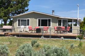 Desert Aire House | Goose Island Desert Aire Lakefront house
