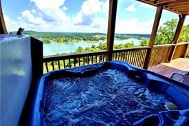 Sevierville Cabin | Christine's Paradise Lakeview Cabin