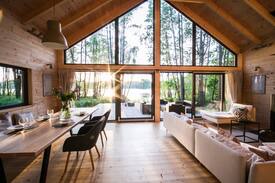 Zachotin Cabin | Lakeside Chalet Toksol I.