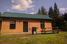 Hyde Park Cabin | Serene Country Cabins 4