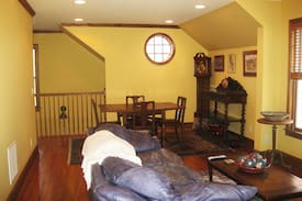 Milton House | Charming Carriage House in Milton