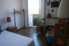 Sao Jorge de Arroios Apartment | Small room at República das bananas