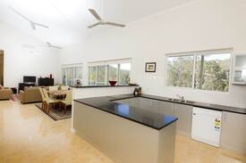 Possum Brush House | Tara Lodge Clarendon Forest Retreat