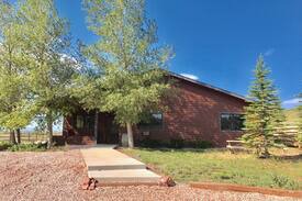 Livermore House | Guesthouse at the Hokey Pokey Ranch Co.