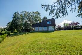 Lanobre House | Le Chamara, Villa atypique à la vue exceptionnelle