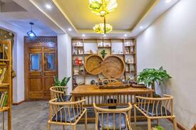 Gucheng Hotel | 丽江古城区距离大水车路口200多米舒适清新大床房（云月点击头像还有复式房型可供选择进古城免古维可做饭
