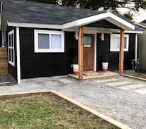 Capital View House | Cozy Tiny Home - centrally located