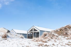 Crackenback Cabin | *MOUNTAIN ESCAPE * Pets Welcome * LUXURY SECLUSION