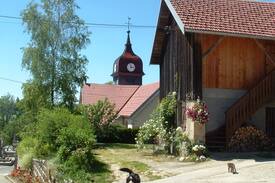 Montperreux Apartment | AUTHENTIQUE FERME COMTOISE