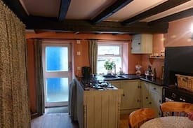 Cromford Cabin | Bluebell Cottage - historic, quaint and quirky